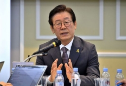 먼저 나선 이재명 "몸에 빨간 점 하나 있는데…"