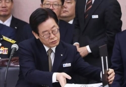 "이재명 녹취록 틀고 싶은데…" 한마디에 난장판