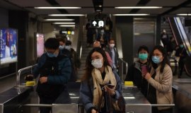 "지하철서 9초 차이로 스쳤는데 감염"…오미크론 변이 전파 사례 홍콩서 확인