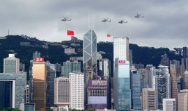 '세계 최고 집값' 홍콩 내년 주택가격 30% 급락 전망