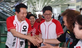 [포토] 동서울터미널 찾은 오세훈 후보