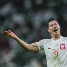월드컵 무득점 ‘恨’ 푼 레반도프스키…폴란드 첫 승리