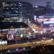 [포토] 광화문광장 거리응원에 펼쳐진 대형 태극기