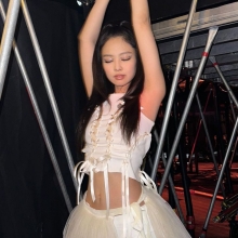  제니 '파격 의상'
