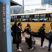 [포토]공항버스 이용하는 외국인 관광객들