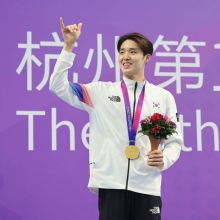 [아시안게임]김우민, 자유형 400ｍ 1위 결승 진출…13년만 3관왕 도전