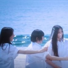 어른들 싸움에도 대박 터진 뉴진스…신곡 '버블검' 500만뷰 돌파