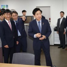 [포토] 김주현 위원장, 디지털금융정책관현판식 참석