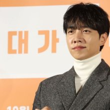 이승기, 후크 분쟁 재판 출석 "논점 흐리는 소속사…후배에 반복되지 않길"