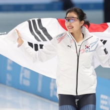 '신예' 이나현, 김민선 제치고 빙속 여자 100ｍ 金(종합)