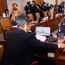 [포토] 민주 법사위, '대통령 재판정지법' 통과…14일 '조희대 청문회'