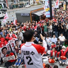 [포토] 김문수 국민의힘 후보, 천안 유세
