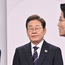 [포토] 이재명·김문수 '첫 TV토론 격돌'