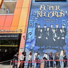 슈퍼주니어, 데뷔 20주년 전시회 마무리…6월 중국서 개최