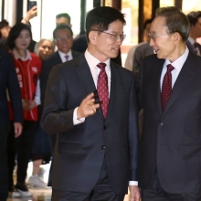 [포토] 김문수, 이명박 전 대통령 오찬 회동