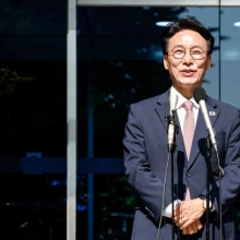 [포토] 취재진 질문에 답하는 김민석 국무총리 후보자