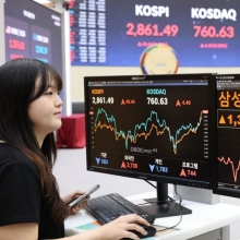 [포토] 삼성전자, 7거래일 연속 상승… 2개월 만에 6만원대 회복