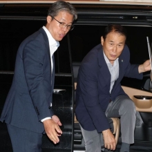 [포토] 첫 출근하는 권오을 국가보훈부장관 후보자