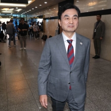 [포토] 출근하는 안규백 장관 후보자