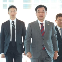 [포토] 안규백 국방부장관 후보자 첫 출근