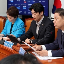 [포토]민주 “김건희 구속이 사법정의 완성…필요하다면 특검법 개정”