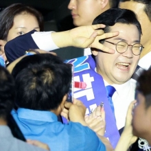 [포토] 전당대회 입장하는 박찬대 후보