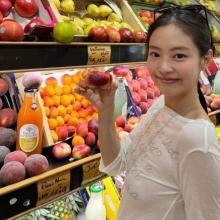 "까불지 마라" 제니의 경고…불티나게 팔린 '3만원짜리 티셔츠'