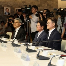 [포토] 굳은 표정의 석유화학업계 대표들