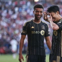 손흥민, 환상적인 프리킥으로 MLS 데뷔골(종합)