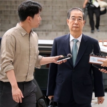 [포토] 굳게 입다문 한덕수 전 총리