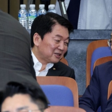 [포토] 대화하는 안철수-추경호
