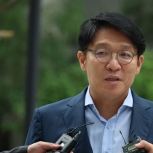 [포토] 특검 출석하며 입장 밝히는 김상민 전 부장검사