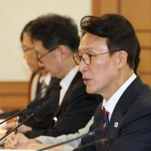 [포토] 김민석 총리, 자살예방정책위원회 주재