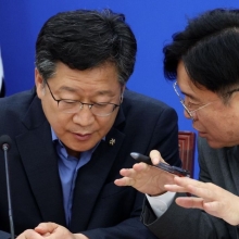 [포토] 대화하는 김영훈-안호영