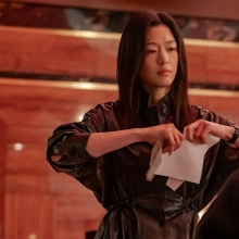 배우 전지현, 中 대기업 손절…로봇청소기 광고 계약종료