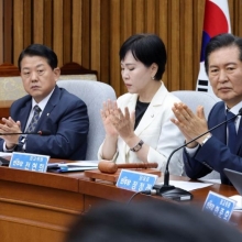 정청래 "오늘 저녁 7시 '검찰청 폐지'…李 자랑스러워" [포토]