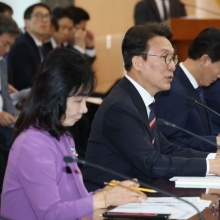 [포토] 제1차 국가기관 전력망 확충 위원회 주재한 김민석 총리