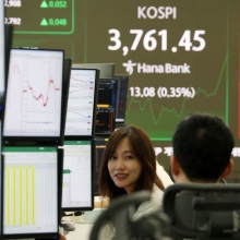 [포토] 코스피 상승전환, 사상 최고치 다시 경신
