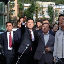 [포토] 부동산 대책 현장 회의 나선 장동혁 대표-오세훈 서울시장