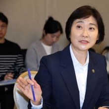 [포토] 발언하는 이스란 복지부 차관