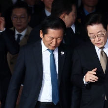 [포토] 이야기 나누는 이재명 대통령-정청래 대표