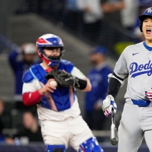 오타니, AP '올해의 남자 선수' 4번째 영예…역대 최다 타이