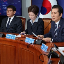 [포토] 민주 “통일교 특검 수용…여야 예외없이 수사 포함”