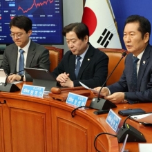 [포토] 정청래, 공천 헌금 파장 속 "번민의 며칠…최종 책임은 내게"