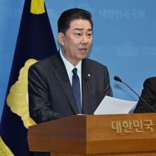 [포토] 김병기 의원, 민주당 제명 결정에 “재심 없이 떠나겠다”