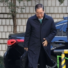 [포토] 고개 떨군 한덕수