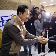 [포토] 박근혜 전 대통령, 장동혁 단식 현장 방문