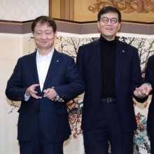 [포토] 밝은 표정의 경제수장들