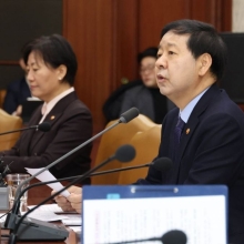 [포토] 경제관계장관회의 주재한 구윤철 부총리