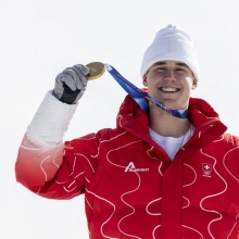 스위스 폰 알멘, 동계올림픽 첫 금메달 주인공